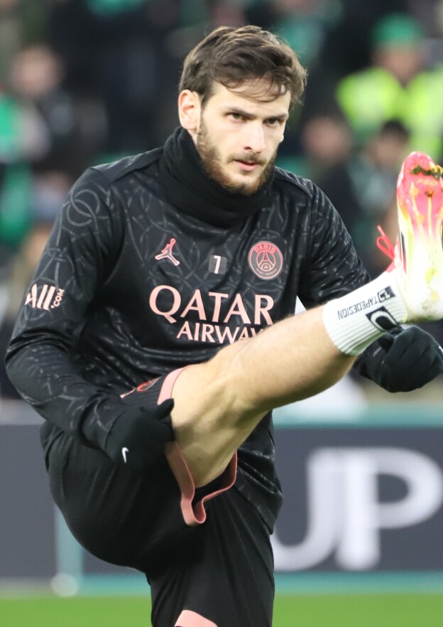 Kvaratskhelia: Ng?i Sao Georgia D?n PSG Vào Chung K?t Champions League 2026
