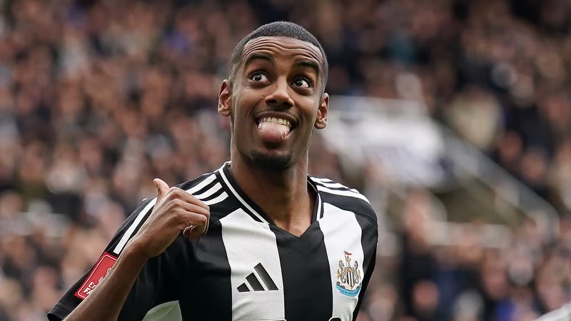 Fabrizio Romano hé l? kh? n?ng Tonali r?i Newcastle, Arsenal n?m th?i c? l?n (N?)— Góc nhìn bóng ?á n?