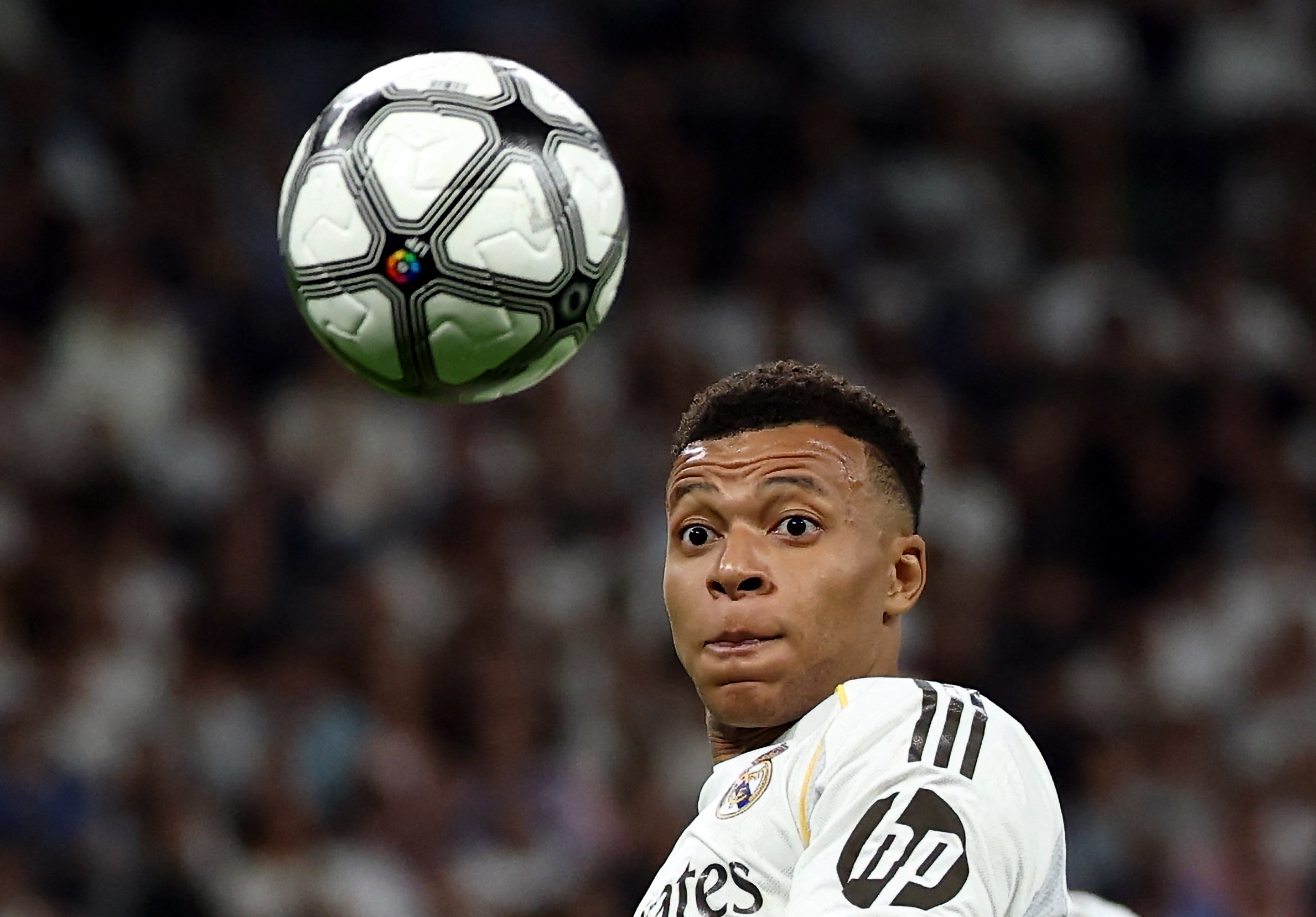 Bayern Munich vs Real Madrid ??i hình d? ki?n, gi? ?á, kênh tr?c ti?p